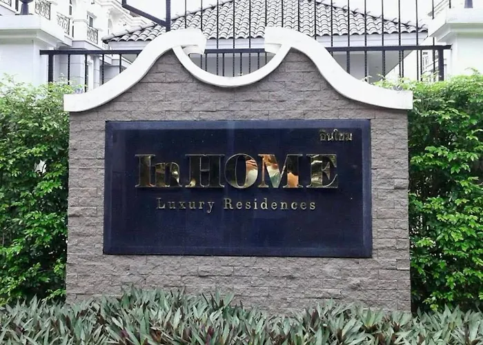 Entire Townhome 3br3b, Pool, Sukhumvit-emsphere Bangkok