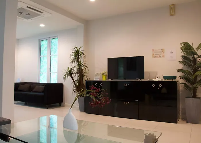 Entire Townhome 3br3b, Pool, Sukhumvit-emsphere Appartamento *